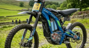 A technical diagram showing the battery unit, motor, and regenerative braking system on an electric motorbike.